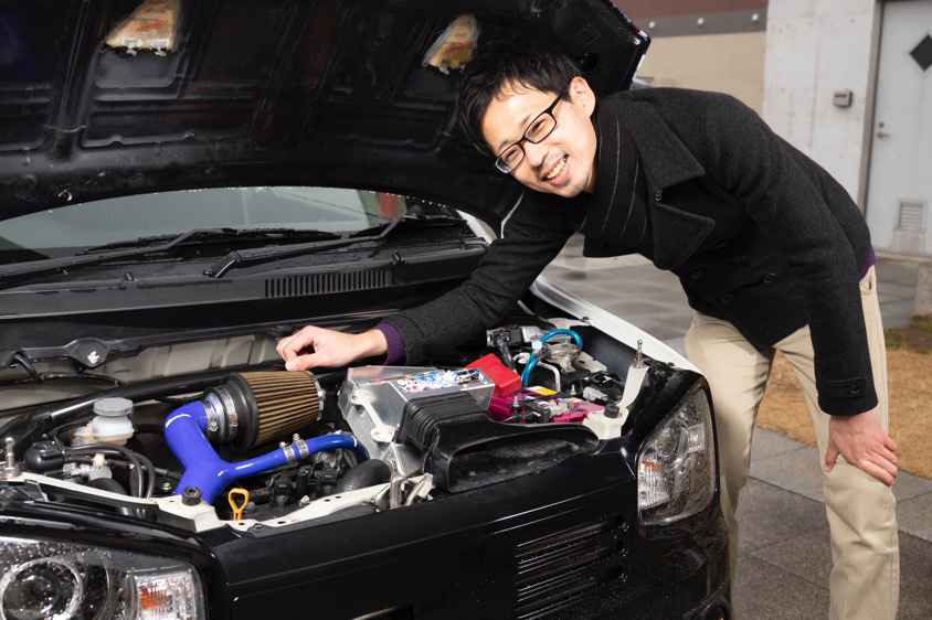 『ときのそら』と『Kotone(天神子兎音)』が描かれたスズキのアルトワークス