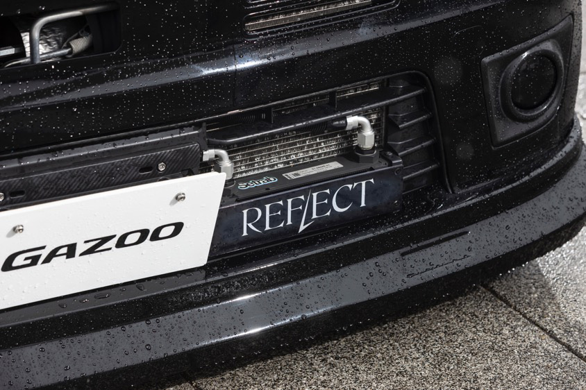 『ときのそら』と『Kotone(天神子兎音)』が描かれたスズキのアルトワークス