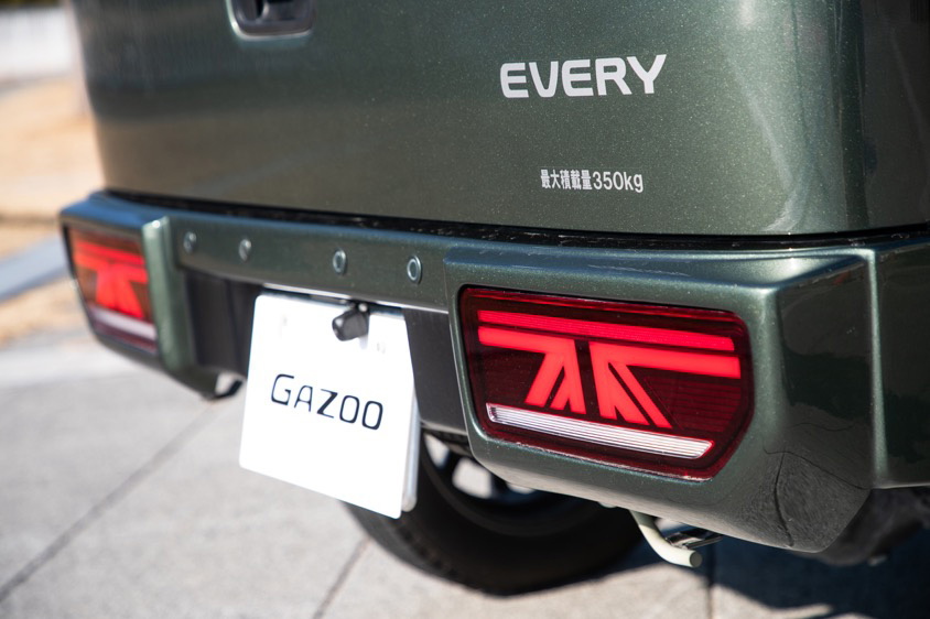 車中泊仕様のスズキ エブリィ