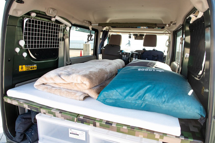 車中泊仕様のスズキ エブリィ