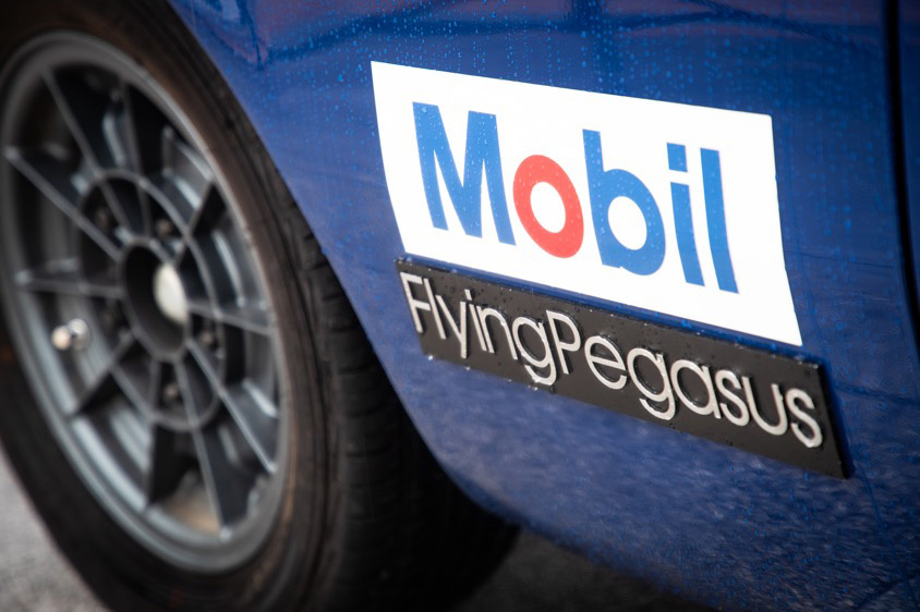 モービル石油のCMイメージカー「フライングペガサス」