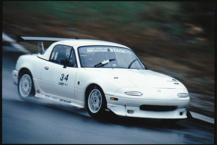 坂井さんが乗っていたロードスター