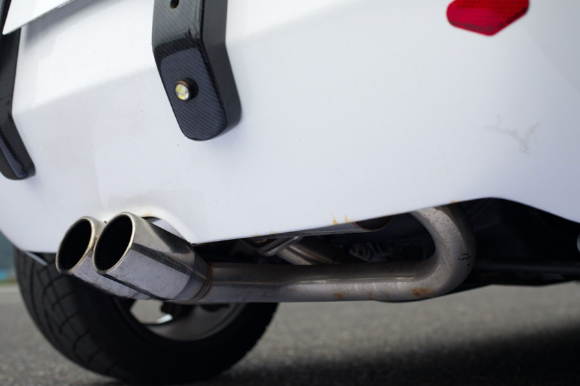 NATS 2020GTのマフラー