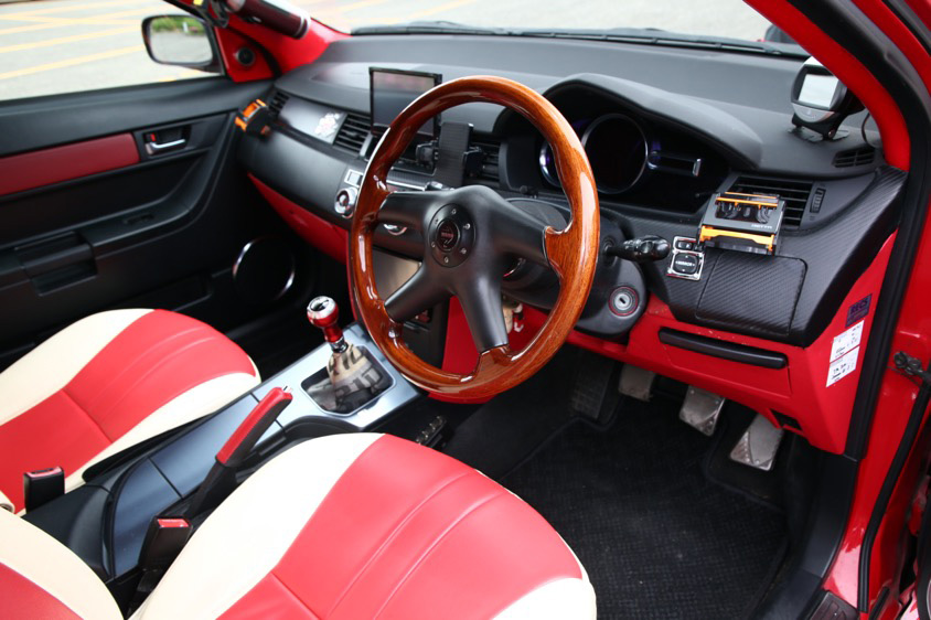 トヨタ・WiLL VSの運転席