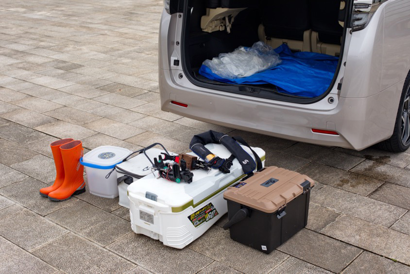 トヨタ・ヴェルファイアに積んでいた釣り道具