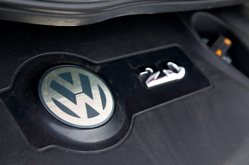 フォルクスワーゲン・ニュービートルのエンジンカバー