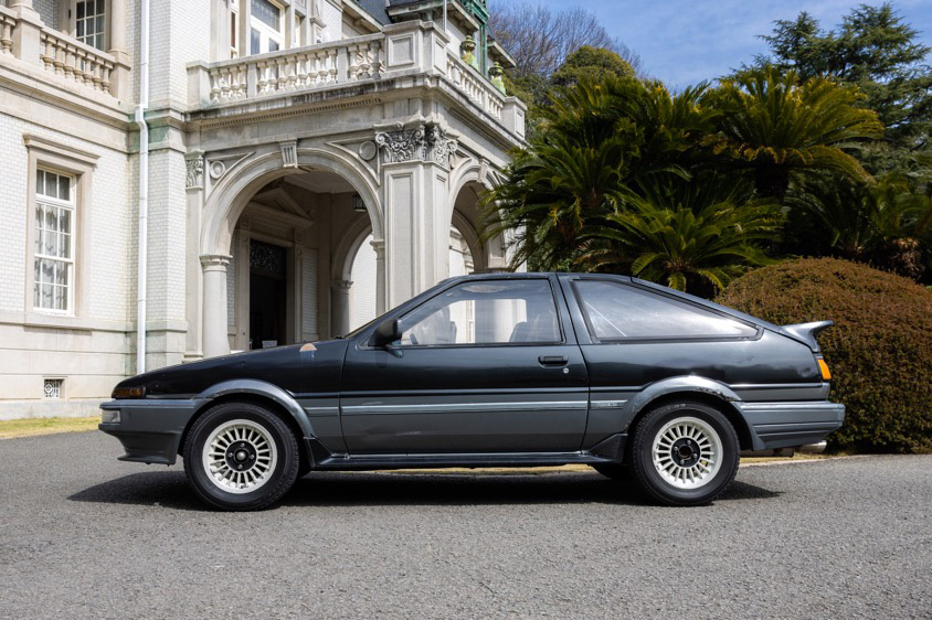 トヨタ・スプリンター トレノ　AE86