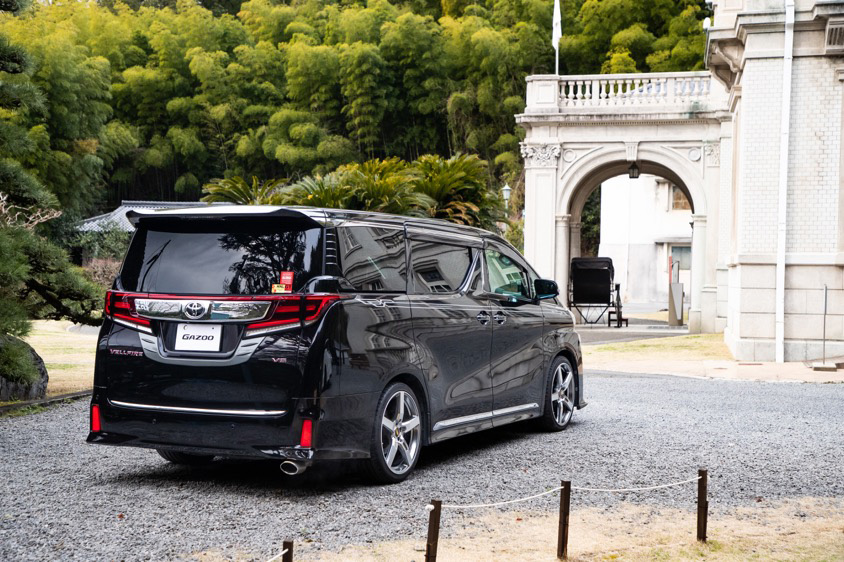 トヨタ・ヴェルファイア2.5Z Gエディション(AGH30W)