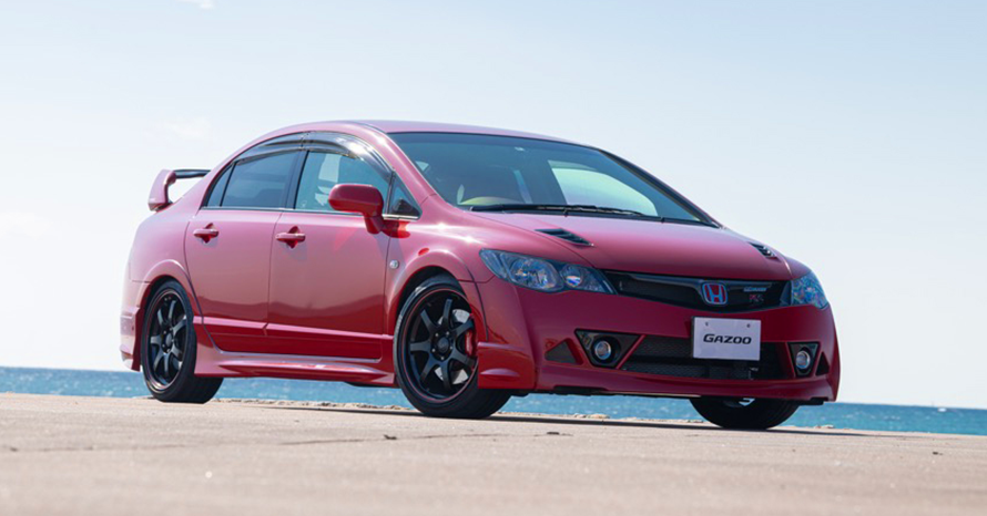 ホンダシビック「ダブル・アール」と暮らす。 “軽さ”を好むオーナーが