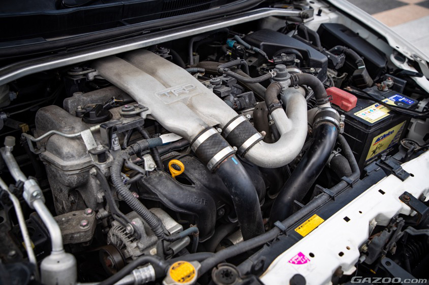 GAZOO愛車取材会の会場で山形駅前の『やまぎん県民ホール イベント広場』で取材したトヨタ カローラアクシオ“GT”TRDターボ (NZE141)