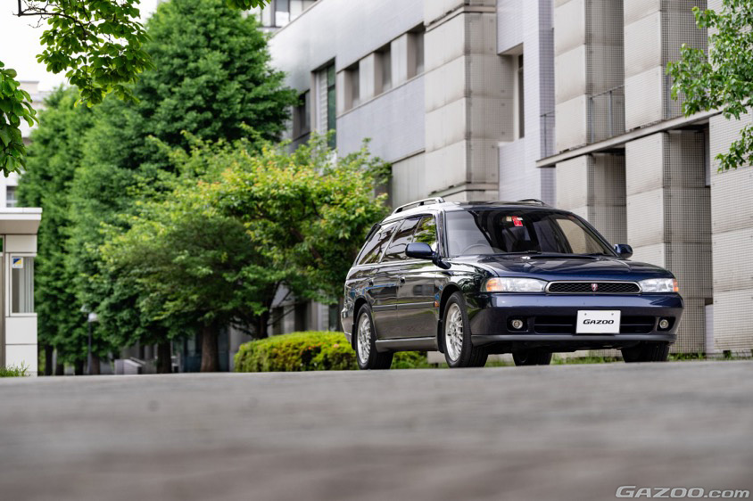 GAZOO愛車取材会の会場である群馬県群馬大学桐生キャンパスで取材したスバル・レガシィGT B-specⅡ(BG5)