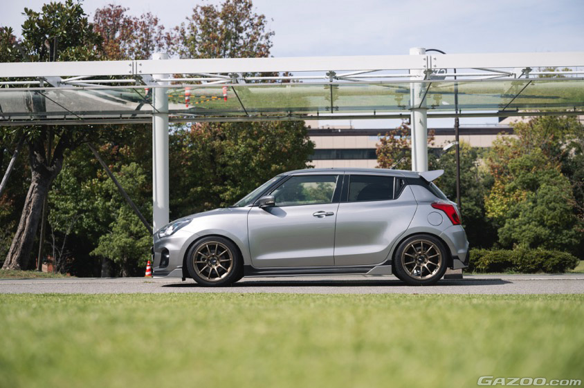 GAZOO愛車取材会の会場であり石川県政記念 しいのき迎賓館で取材した2020年式のスズキ・スイフトスポーツ(ZC33S)