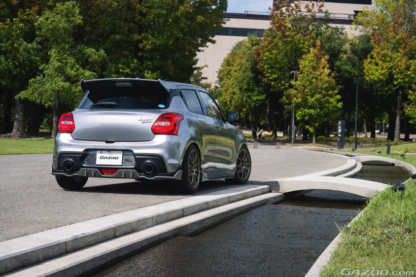 GAZOO愛車取材会の会場であり石川県政記念 しいのき迎賓館で取材した2020年式のスズキ・スイフトスポーツ(ZC33S)