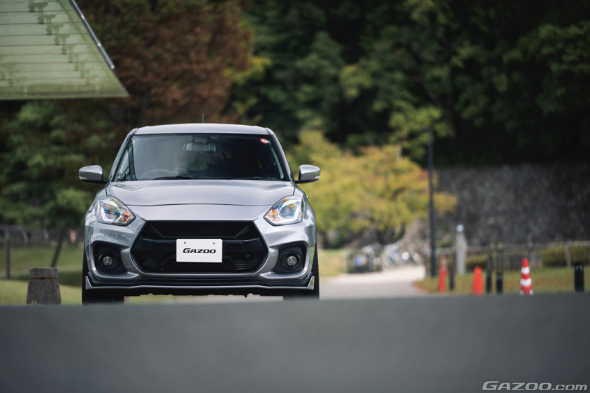 GAZOO愛車取材会の会場であり石川県政記念 しいのき迎賓館で取材した2020年式のスズキ・スイフトスポーツ(ZC33S)