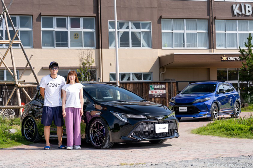 GAZOO愛車取材会の会場である宮城県東松島市のKIBOTCHA(キボッチャ)で取材したトヨタ・カローラスポーツ ハイブリッドG スタイルパッケージとハリアー