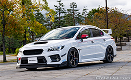 見た目も走りも実用性も大満足のスバル WRXに家族みんなの思いを乗せて