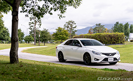 大排気量セダン好きがチョイスした、3.5リッターのマークXという最適解