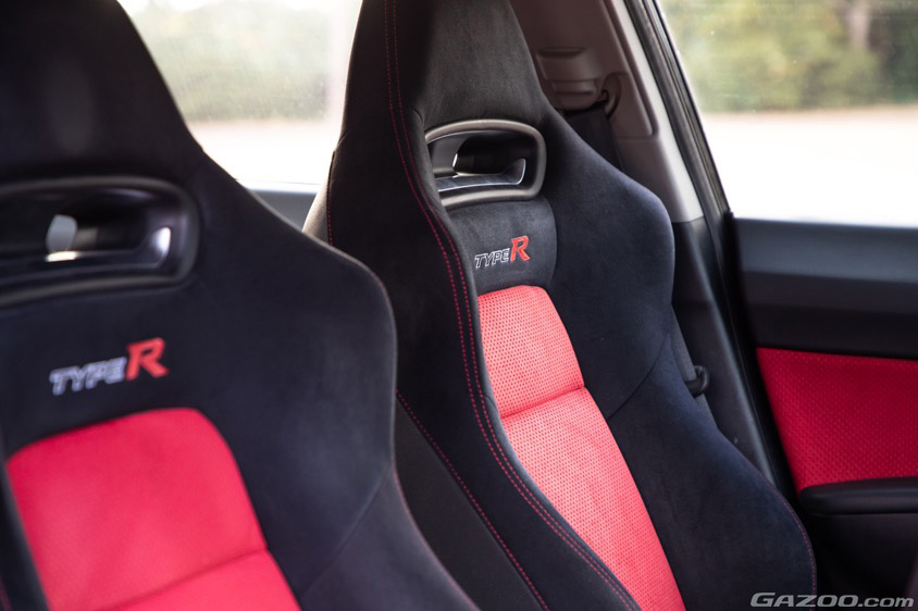 ホンダ・シビックタイプRは各地のゲーセン巡りをする相棒