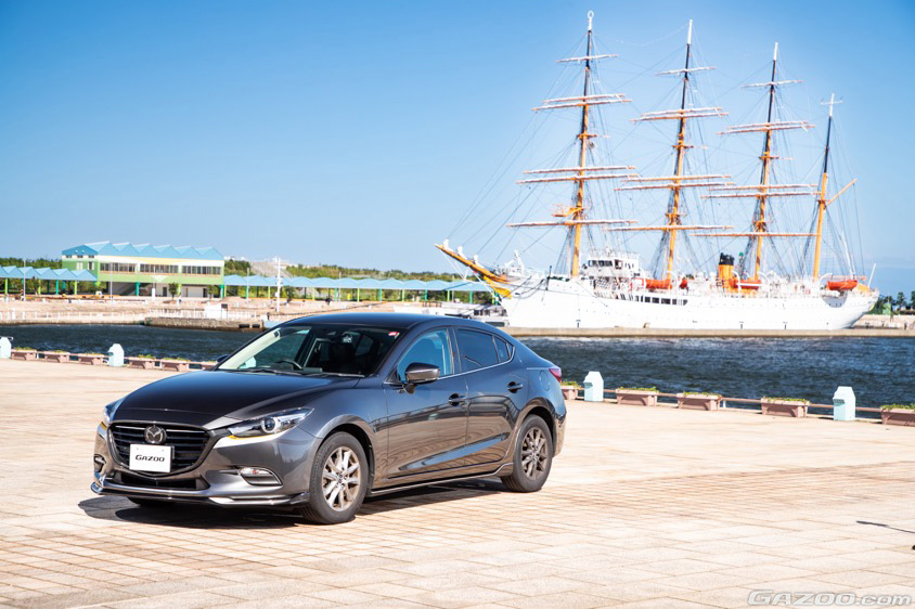 GAZOO愛車取材会の会場、富山県射水市の海王丸パークで取材した2018年式マツダ・アクセラ15Sプロアクティブ(BM5FP)
