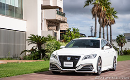 一目惚れしたクラウンを手に入れ、高級感、スポーティさ、推し活のすべてを満たす相棒に