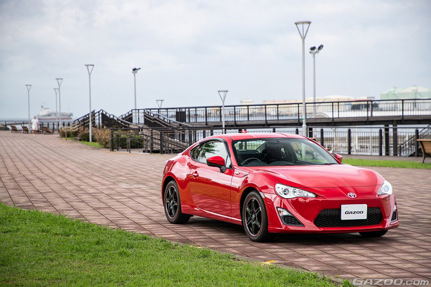 GAZOO愛車取材会の会場である千葉県の『さんばしひろば』で取材したトヨタ・86(ZN6型)