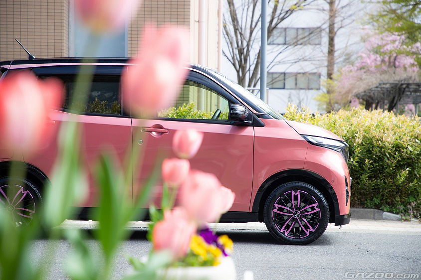 GAZOO愛車取材会の会場である福井大学 文京キャンパスで取材した日産・サクラ(B6AW型)