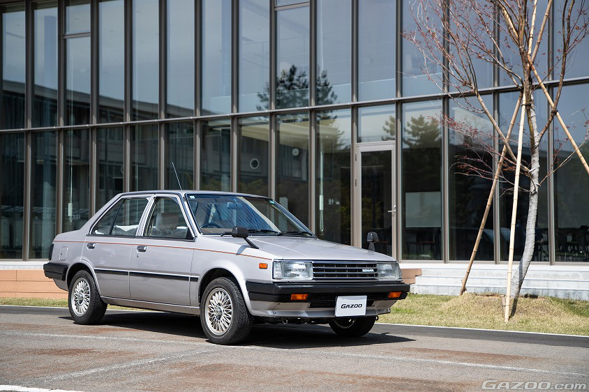 GAZOO愛車取材会の会場である福井大学 文京キャンパスで取材した日産・サニー1300 GL(B11型)