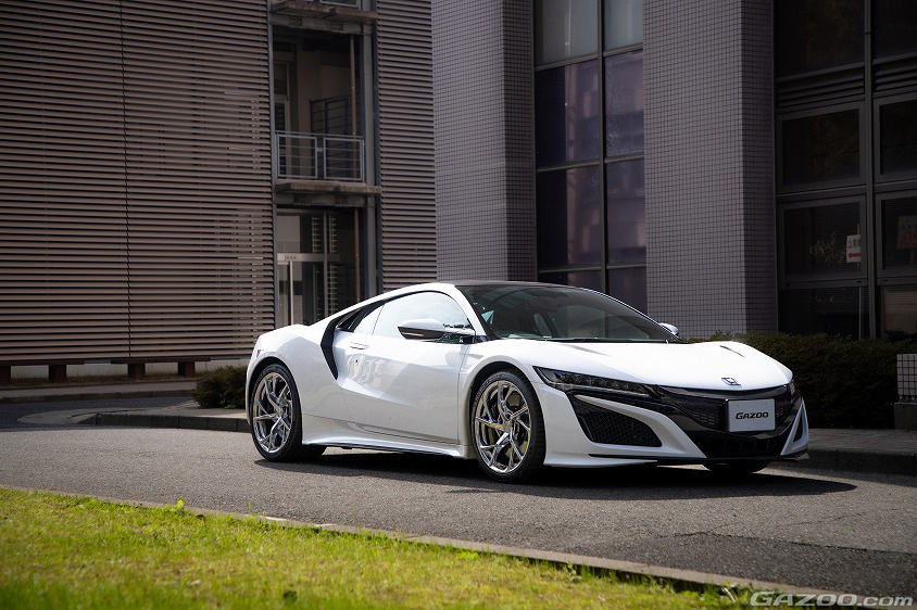 GAZOO愛車取材会の会場である福井大学 文京キャンパスで取材したホンダ・NSX(NC1型)