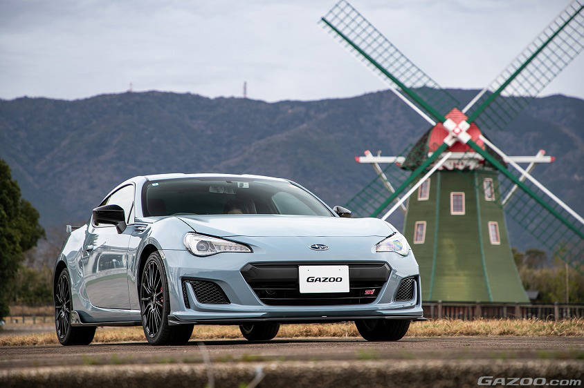 GAZOO愛車取材会の会場である国営木曽三川公園 アクアワールド水郷パークセンターで取材したスバル・BRZ STI Sport クールグレーカーキEdition(ZC6型)