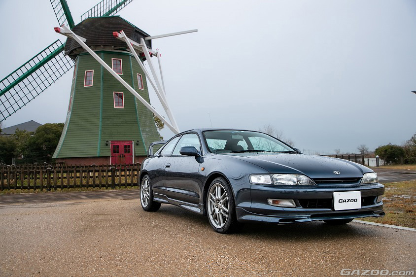 GAZOO愛車取材会の会場である国営木曽三川公園 アクアワールド水郷パークセンターで取材したトヨタ・カレン(ST206型)