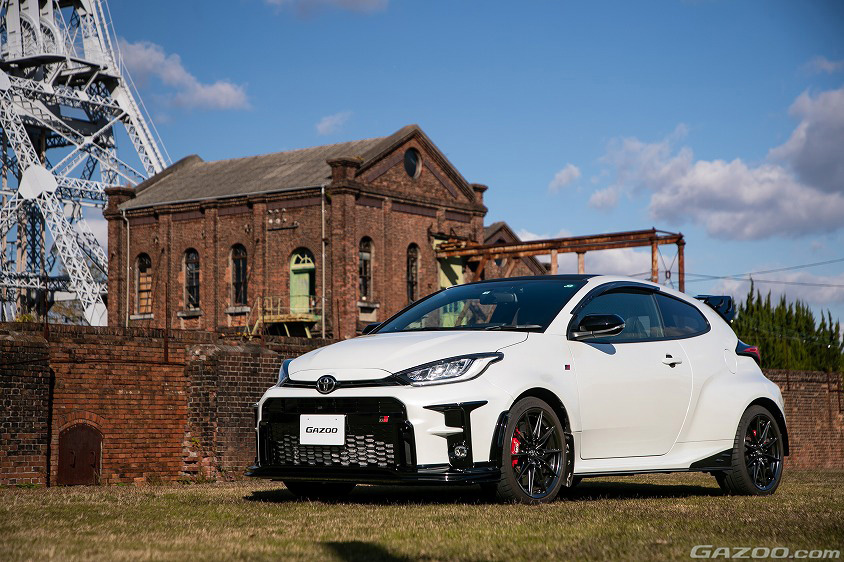 GAZOO愛車取材会の会場である世界遺産の万田坑で取材したトヨタ・GRヤリス(GXPA16型)