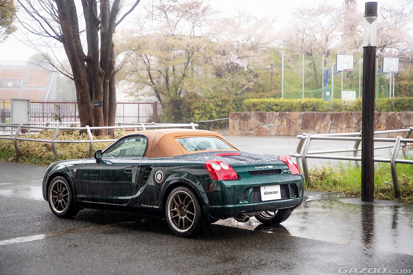 ついに手にした夢のオープンカー。幾つもの季節を越えて出会った