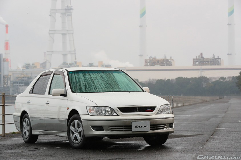GAZOO愛車取材会の会場である霞ヶ浦緑地公園で取材したトヨタ・ビスタ N180Lプレミアムエディション(ZZV50型)