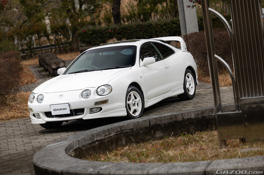 GAZOO愛車取材会の会場である大分大学 旦野原キャンパスで取材したトヨタ・セリカ SS-III (ST202型)