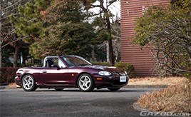 入学早々に自動車部の先輩から引き継いだロードスターには、カーライフのすべてが詰まっている