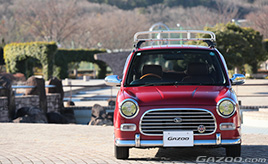 24年間愛され続ける初代・ミラジーノ　～家族の絆を紡ぐレトロなクルマの物語～