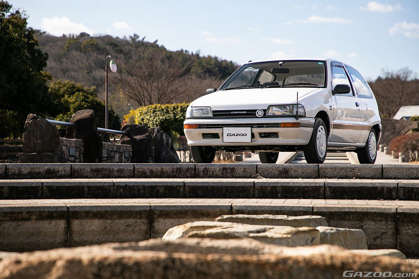 GAZOO愛車取材会の会場である倉敷スポーツ公園で取材したダイハツ・シャレード(G100型)