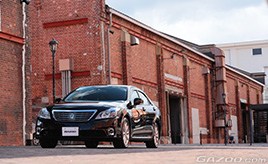 初代クラウンハイブリッドで楽しむマニアックなカスタマイズ道