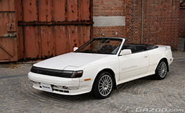 車中泊で旅と天体観測を楽しむオーナーだけが知っている、セリカコンバーチブルの唯一無二の魅力