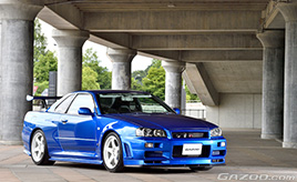 忘れられなかったあの衝撃。新車から乗り続ける相棒R34スカイラインGT-Rと刻む充実のカーライフ