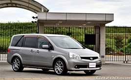 パパもママも子供たちも大満足！ 家族の思い出と笑顔を乗せて走るラフェスタ