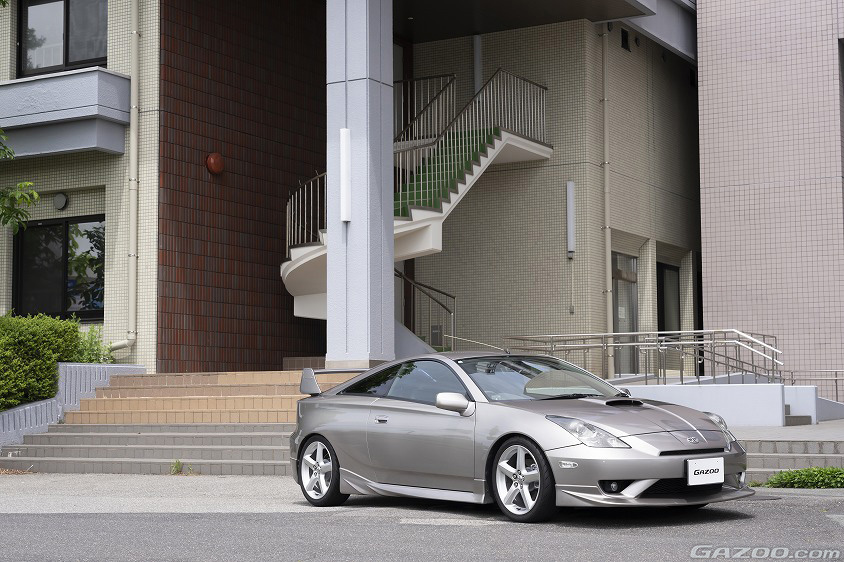 GAZOO愛車取材会の会場である島根大学 松江キャンパスで取材したトヨタ・セリカSS-Ⅱ(ZZT231型)