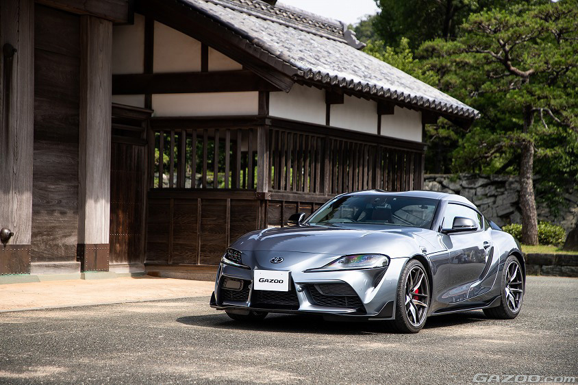 GAZOO愛車取材会の会場である徳島県の『徳島中央公園』で取材したトヨタ・スープラ(DB42型)