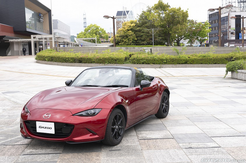 GAZOO愛車取材会の会場である『米子駅前だんだん広場』で取材したマツダ・ロードスター