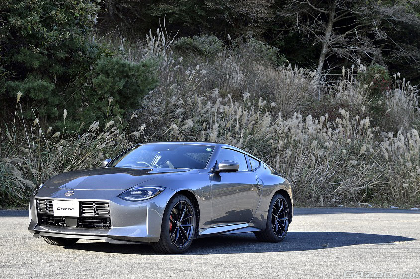 宮城県石巻市のオシカーズのミーティングで取材した日産・フェアレディZ（RZ34)