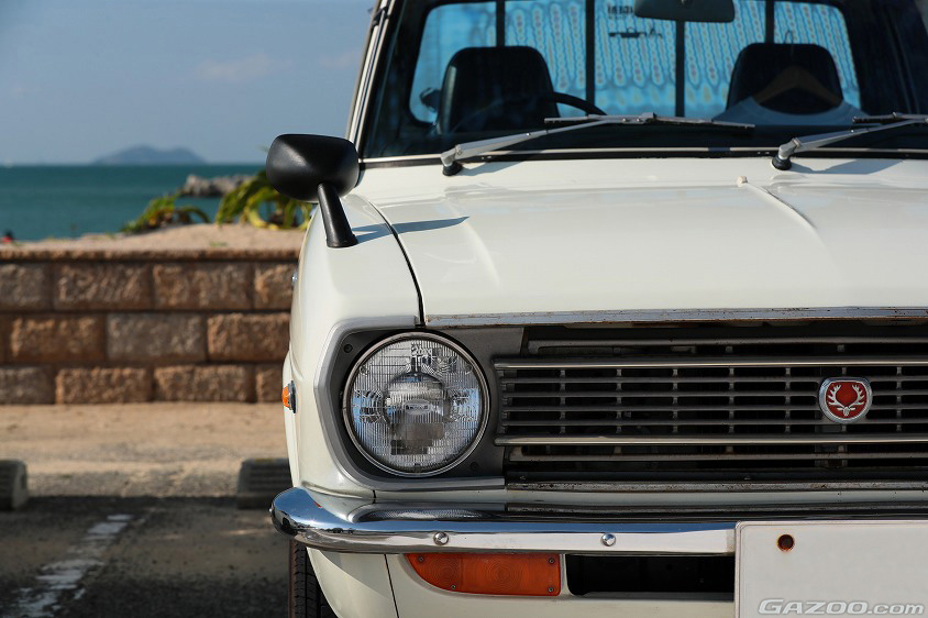 トヨタ・パブリカピックアップの丸目のヘッドライト