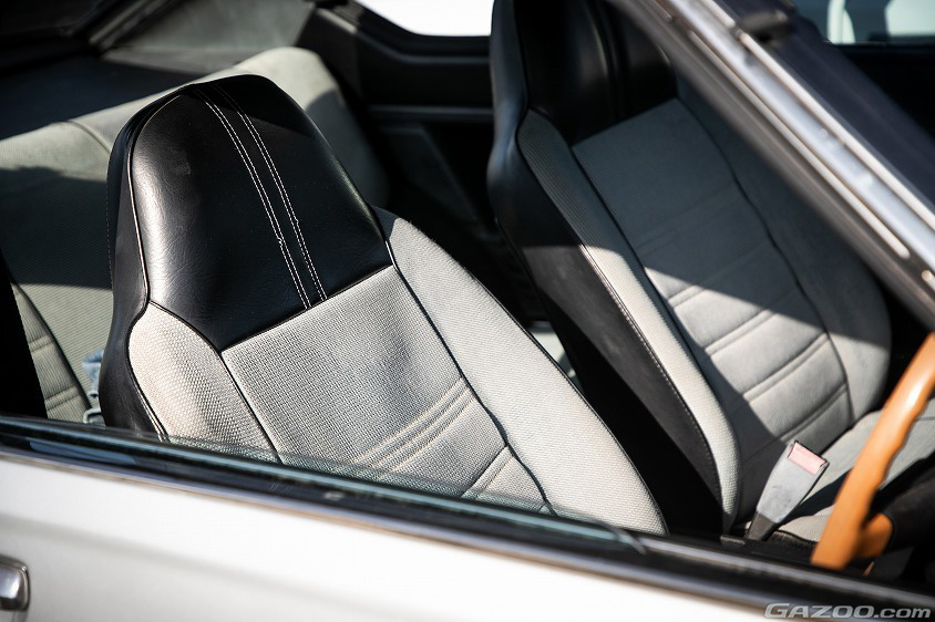 日産・バイオレット（2代目）のフロントシート