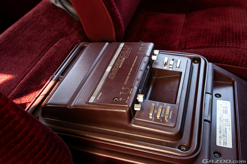 三菱・デリカスターワゴン（初代）の純正のMSコンポ