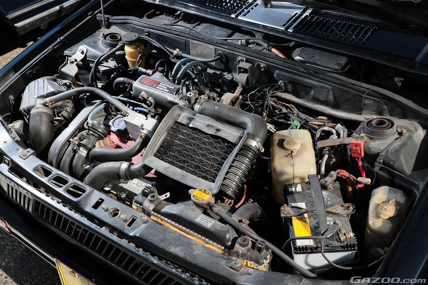 スズキ・マイティボーイのエンジンルーム