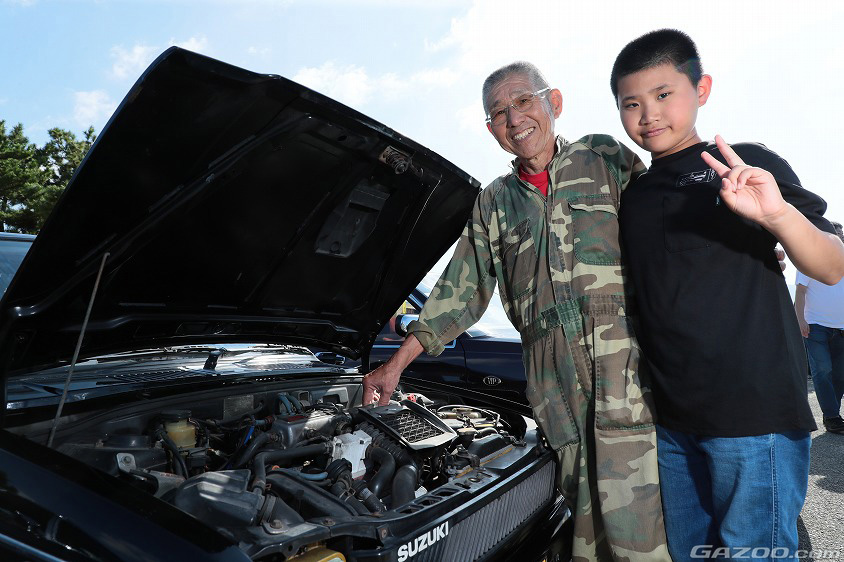 スズキ・マイティボーイのオーナーさんとお孫さん